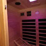 Vilă Hrustika - Heated Pool, Jacuzzi & Sauna