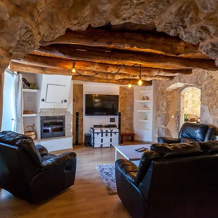 Vila Hrustika - Heated Pool, Jacuzzi & Sauna *