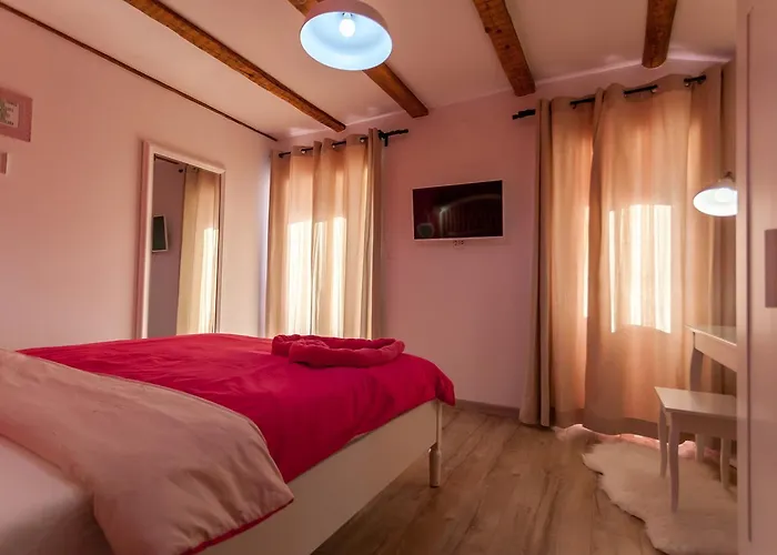 فيلة Hrustika - Heated Pool, Jacuzzi & Sauna Gabonjin