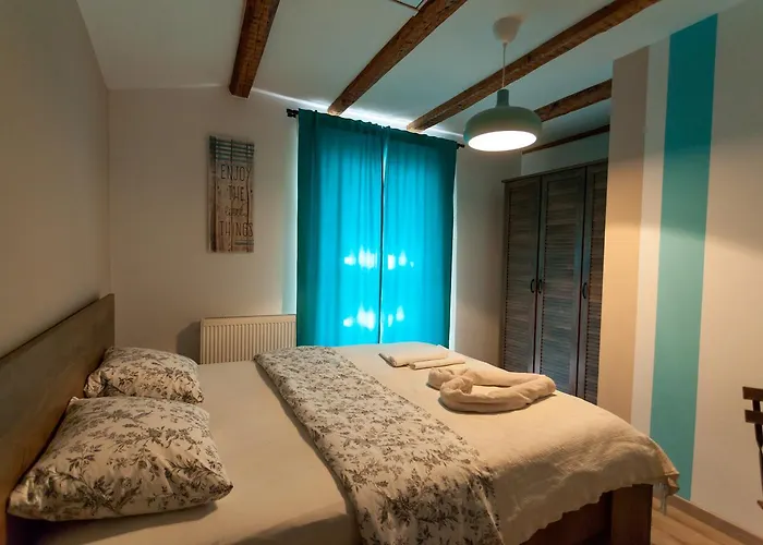 Hrustika - Heated Pool, Jacuzzi & Sauna فيلة Gabonjin