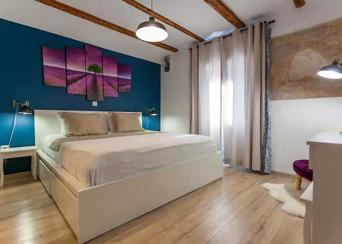 Hrustika - Heated Pool, Jacuzzi & Sauna فيلة Gabonjin