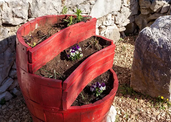 Hrustika - Heated Pool, Jacuzzi & Sauna فيلة *