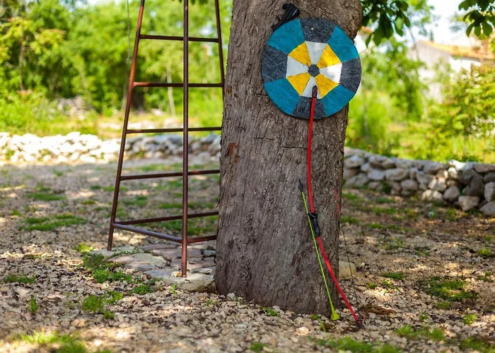 Hrustika - Heated Pool, Jacuzzi & Sauna Gabonjin