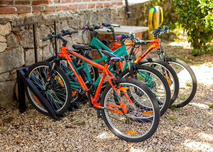 Hrustika - Heated Pool, Jacuzzi & Sauna Gabonjin