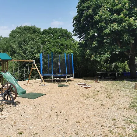 Hrustika - Heated Pool, Jacuzzi & Sauna Gabonjin