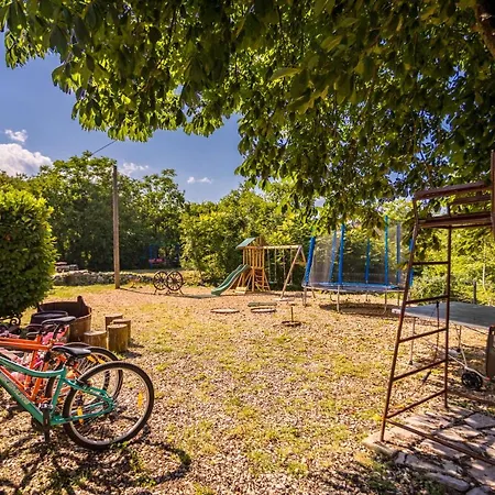 Hrustika - Heated Pool, Jacuzzi & Sauna Villa Gabonjin