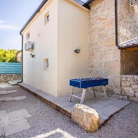 Villa Hrustika - Heated Pool, Jacuzzi & Sauna *