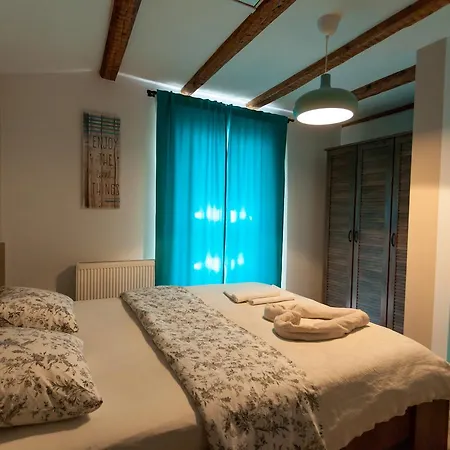 Hrustika - Heated Pool, Jacuzzi & Sauna Villa Gabonjin