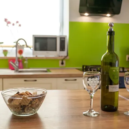 Hrustika - Heated Pool, Jacuzzi & Sauna Villa Gabonjin