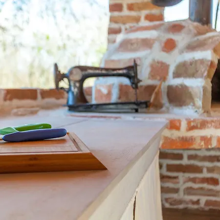 Hrustika - Heated Pool, Jacuzzi & Sauna Gabonjin