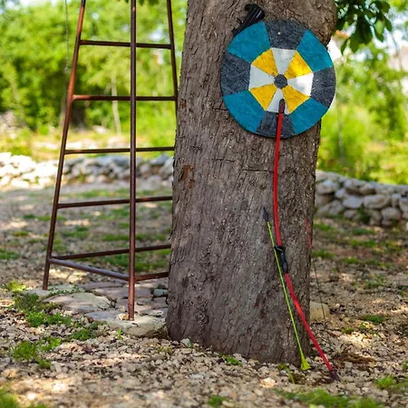 Hrustika - Heated Pool, Jacuzzi & Sauna Gabonjin