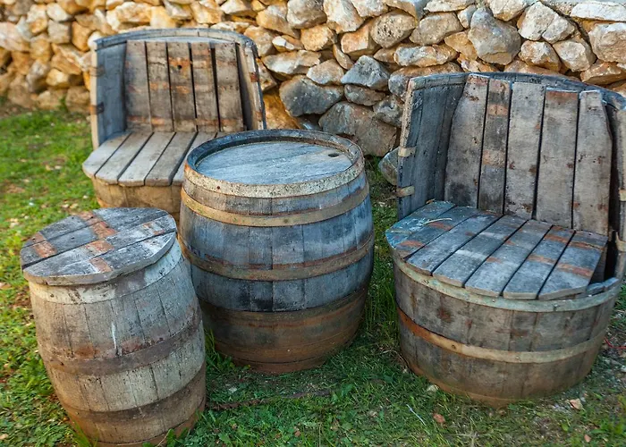 Hrustika - Heated Pool, Jacuzzi & Sauna Villa